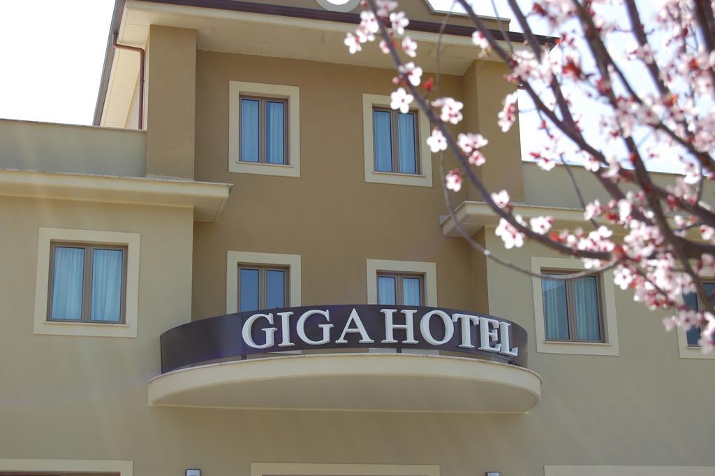 Giga Hotel Villa Santa Lucia Exterior photo