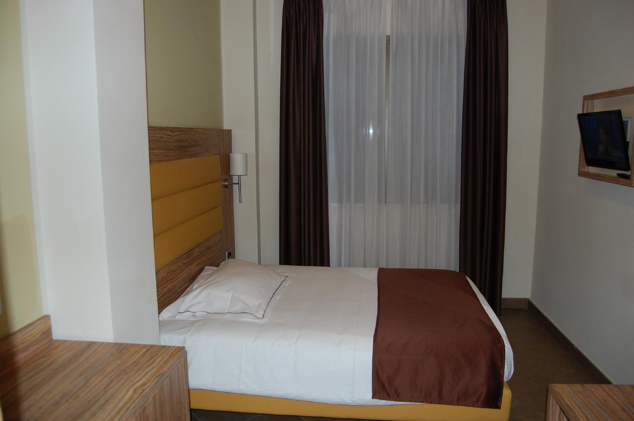 Giga Hotel Villa Santa Lucia Exterior photo